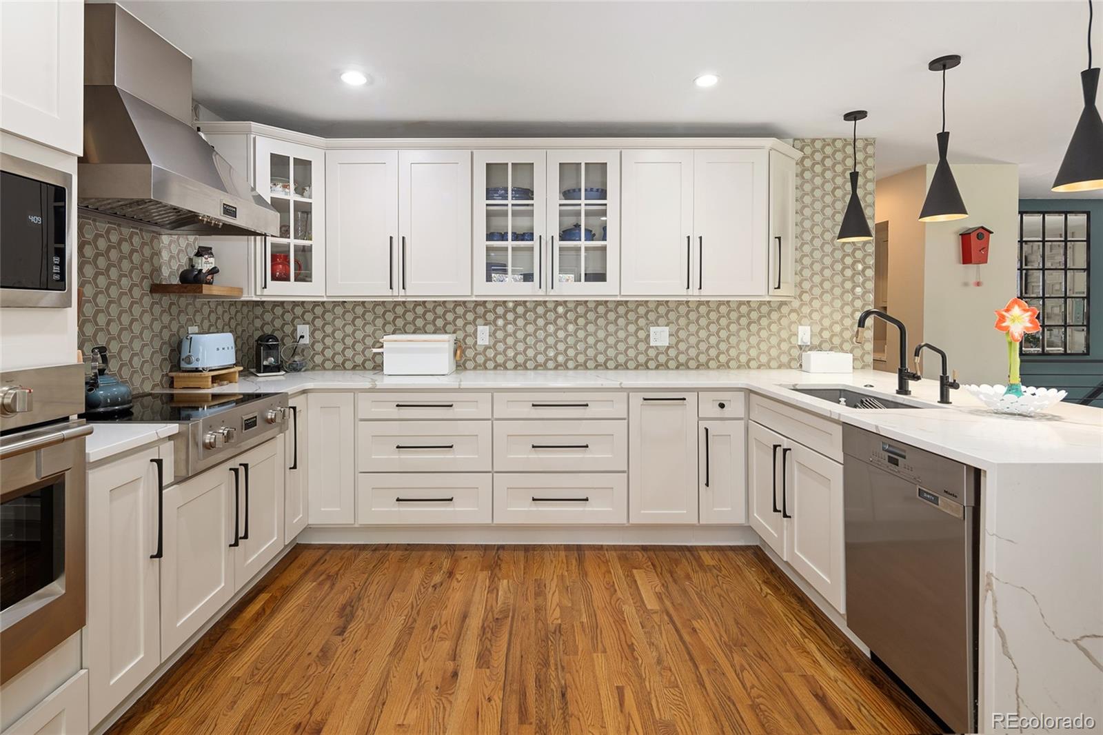 MLS Image #12 for 6402 e cornell avenue,denver, Colorado