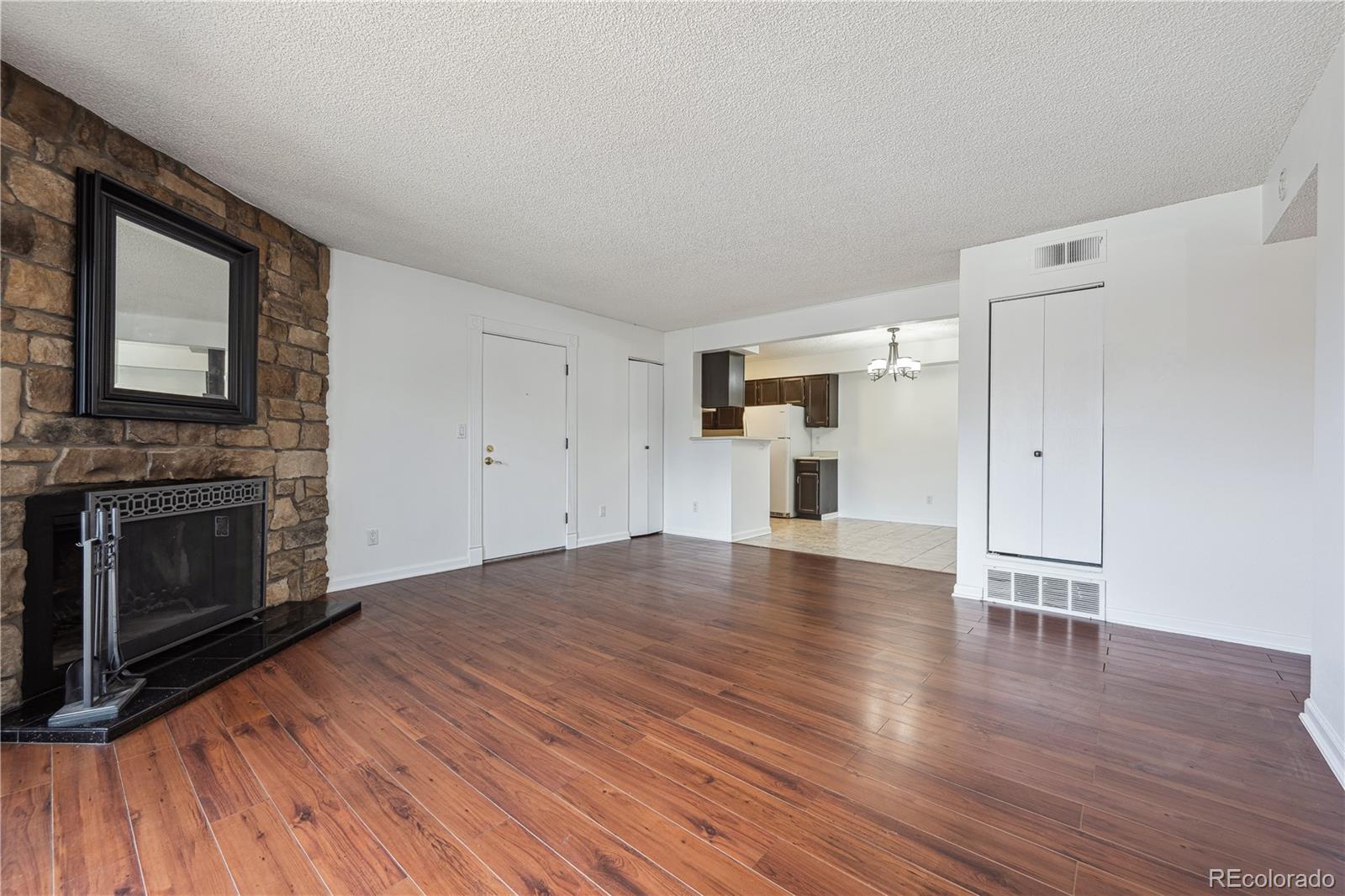 MLS Image #10 for 12037 e harvard avenue,aurora, Colorado