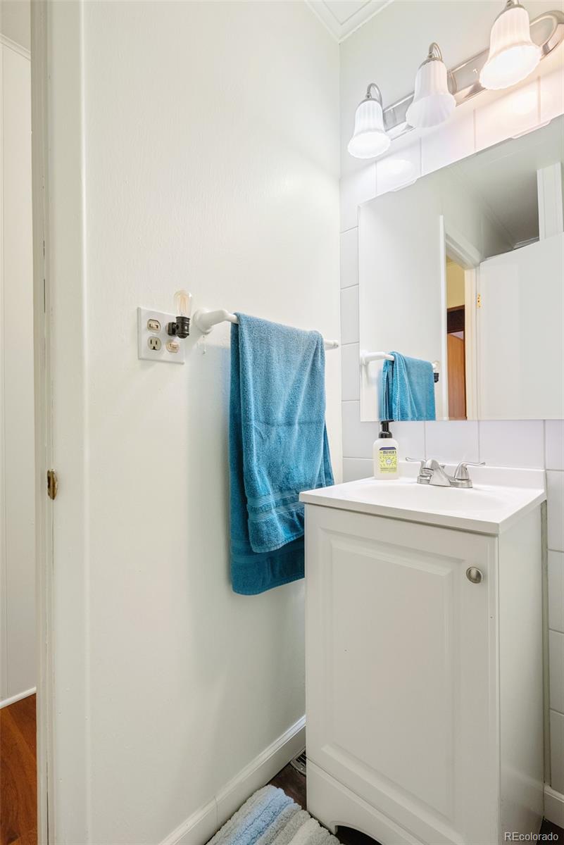 MLS Image #20 for 17422 n canyon road,littleton, Colorado