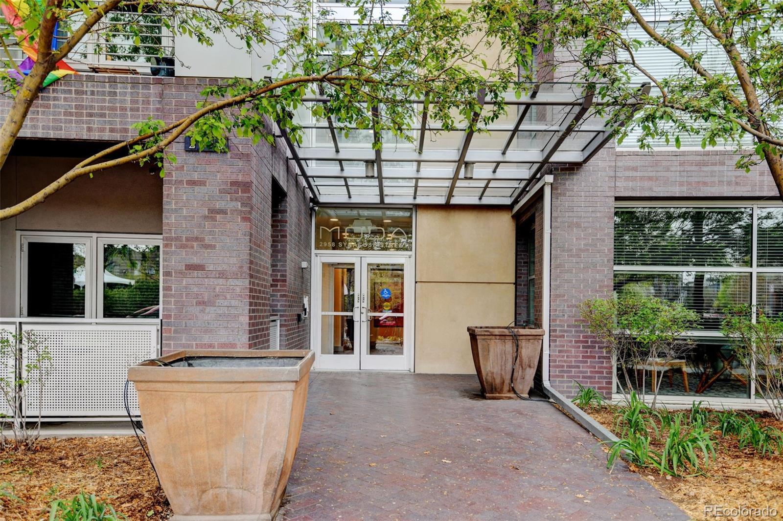 MLS Image #27 for 2958  syracuse street,denver, Colorado