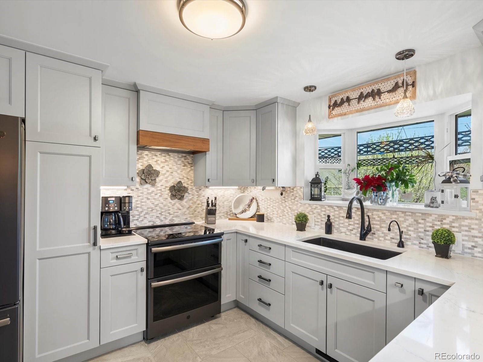 MLS Image #8 for 6500 s downing street,centennial, Colorado