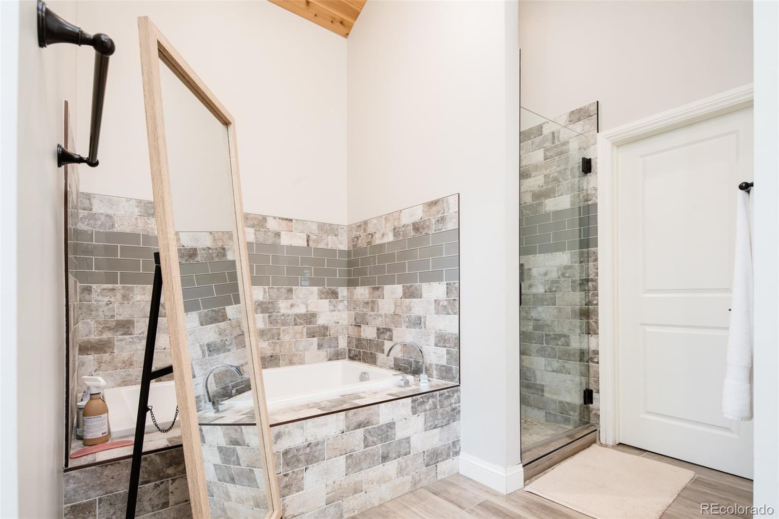 MLS Image #14 for 175 s jasmine street,denver, Colorado