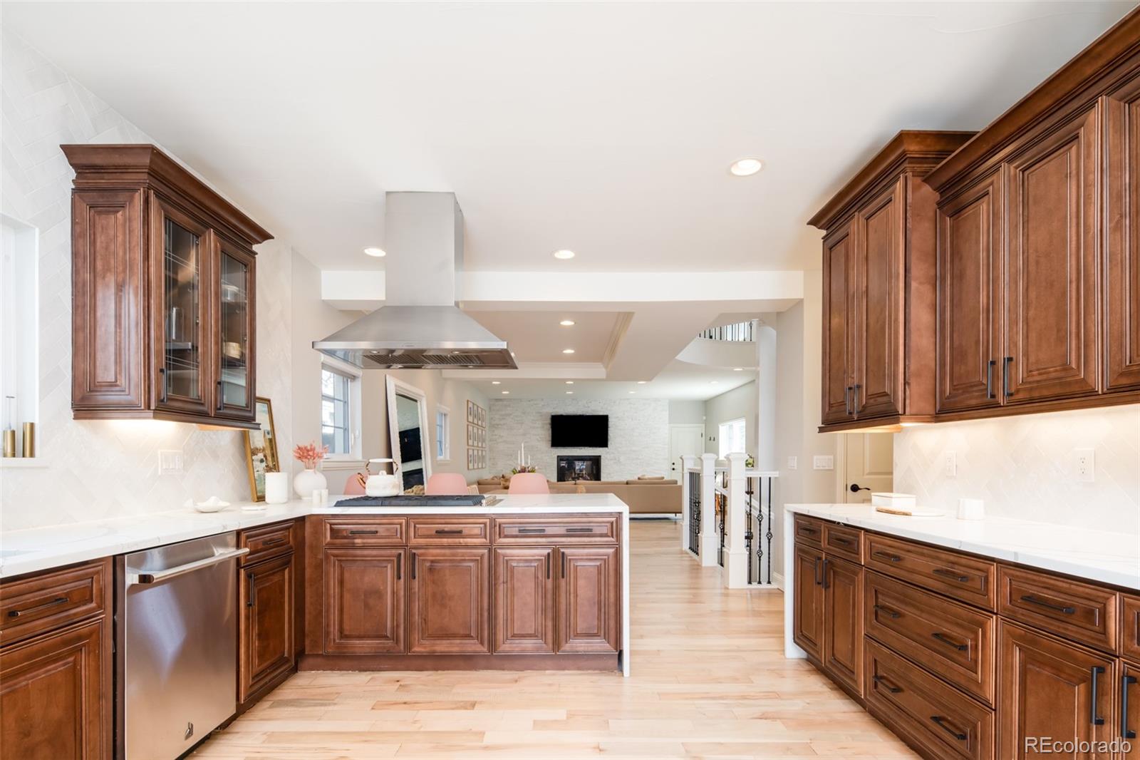 MLS Image #9 for 175 s jasmine street,denver, Colorado