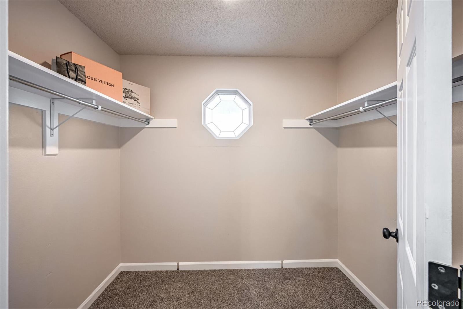MLS Image #10 for 1470 s quebec way,denver, Colorado