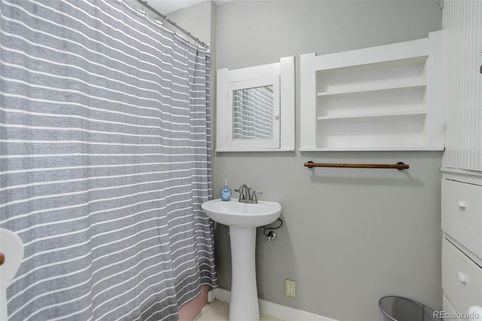 MLS Image #8 for 150 s garfield street,denver, Colorado