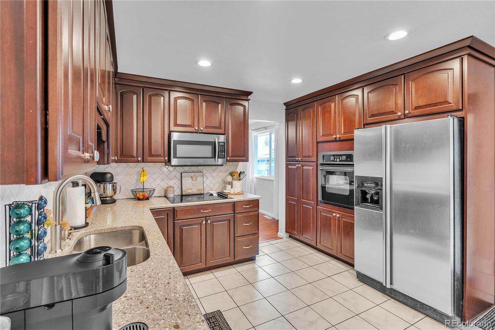 MLS Image #10 for 12079 e louisiana avenue,aurora, Colorado
