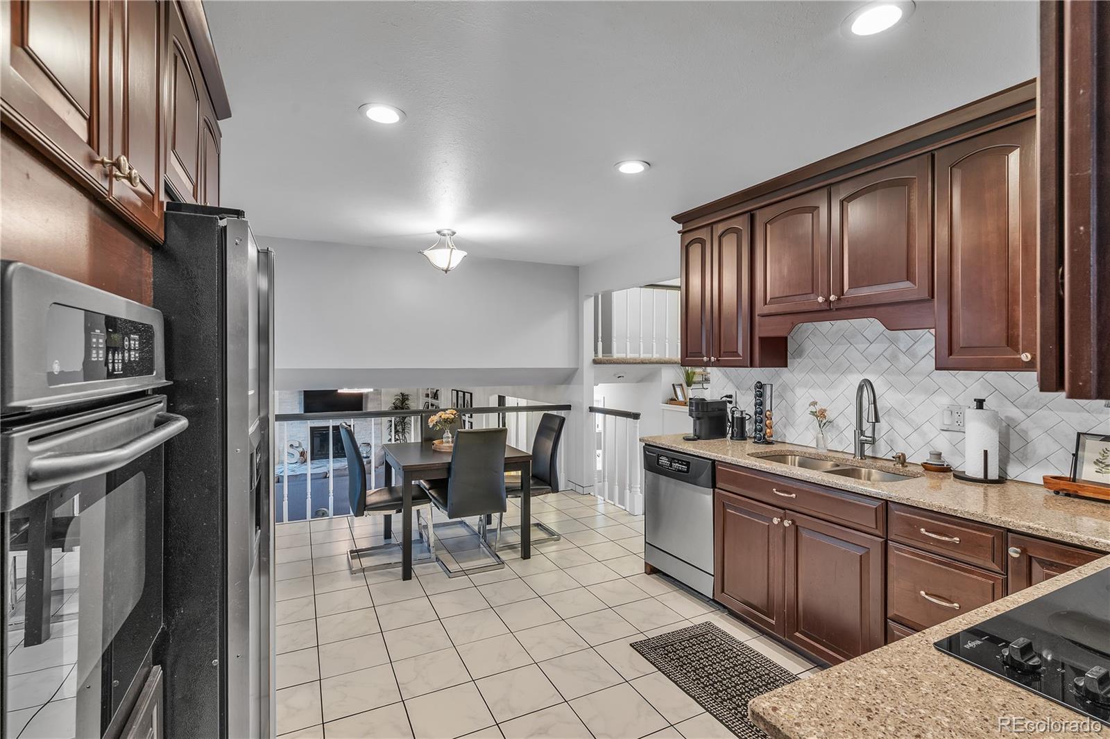 MLS Image #9 for 12079 e louisiana avenue,aurora, Colorado