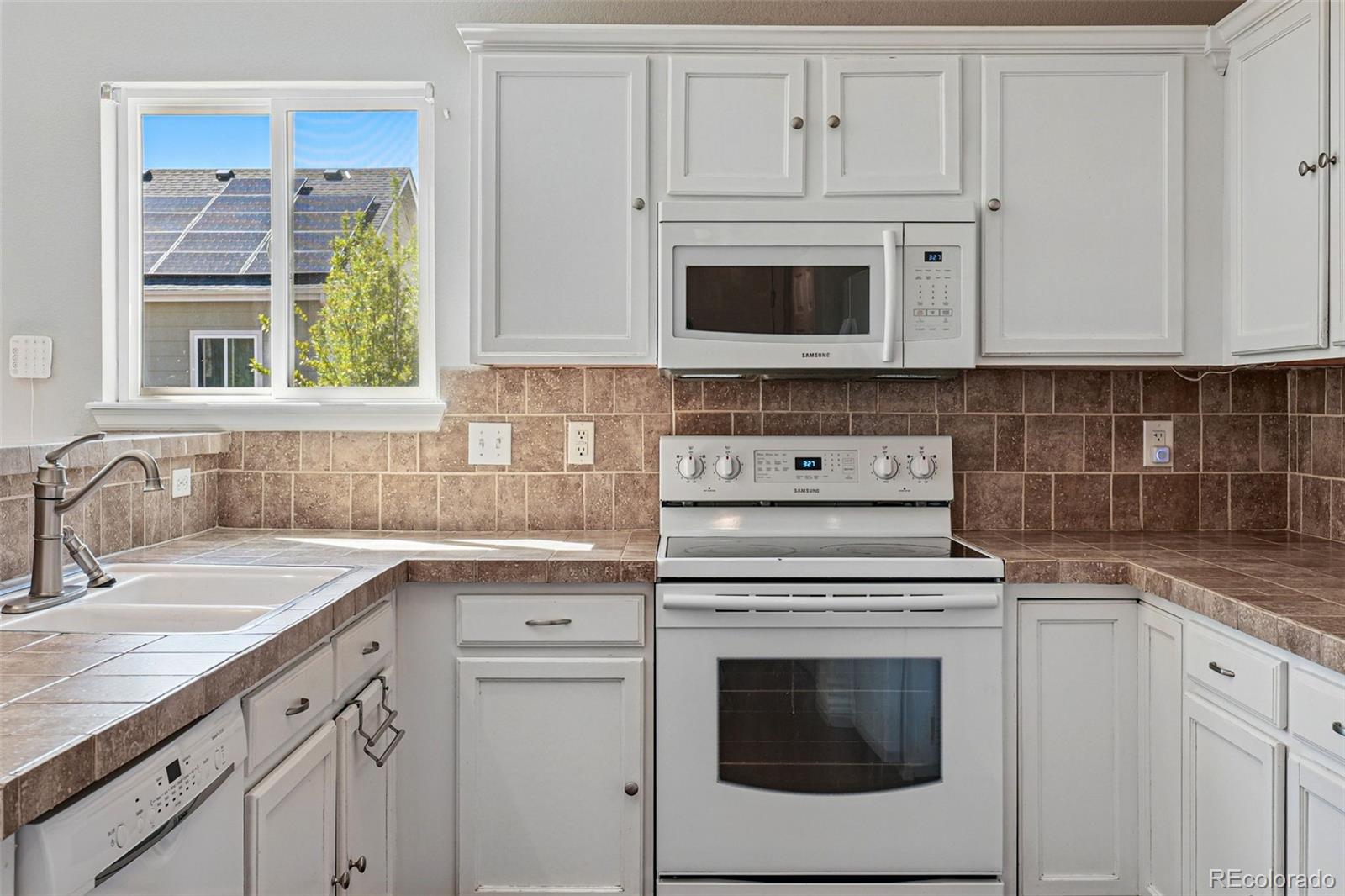 MLS Image #13 for 19721 e vassar avenue,aurora, Colorado