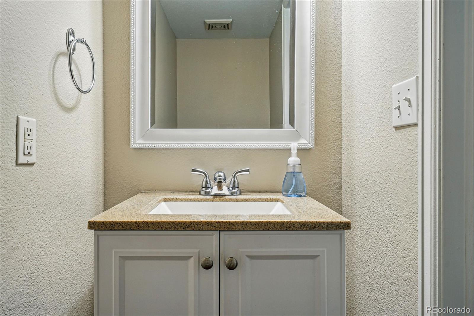 MLS Image #19 for 19721 e vassar avenue,aurora, Colorado