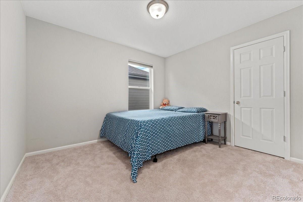 MLS Image #15 for 15957 e elk place,denver, Colorado