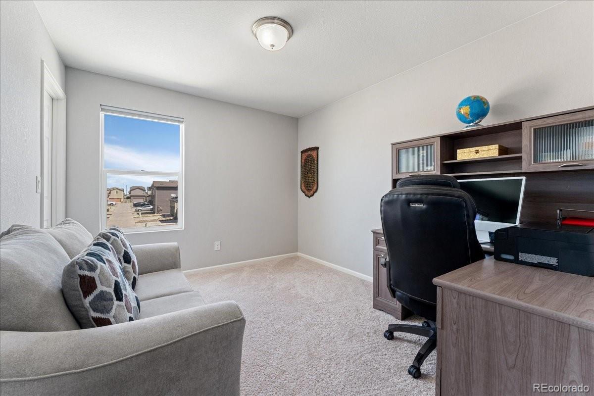 MLS Image #17 for 15957 e elk place,denver, Colorado