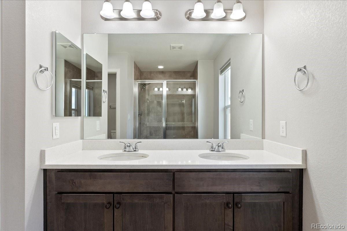 MLS Image #22 for 15957 e elk place,denver, Colorado