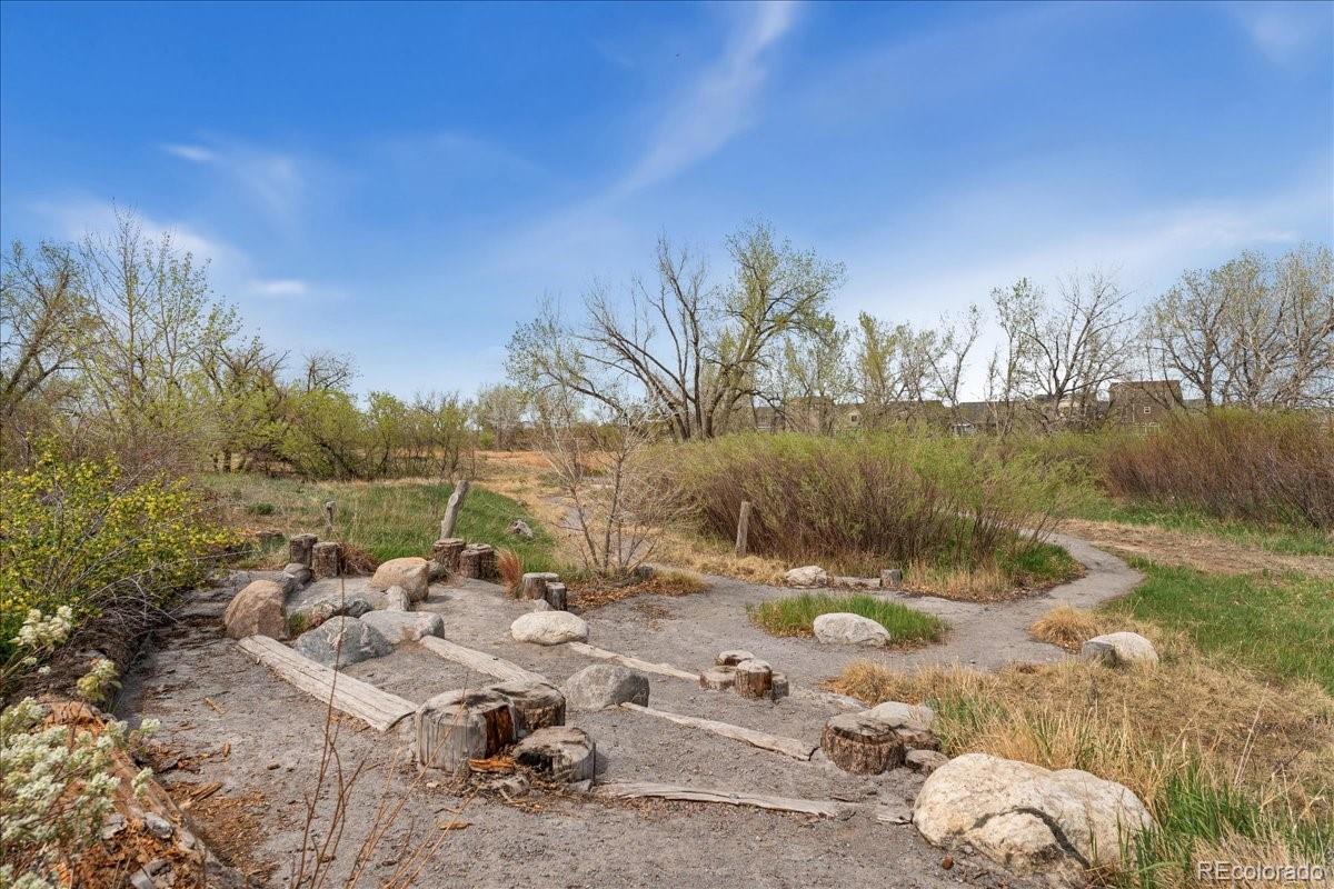 MLS Image #38 for 15957 e elk place,denver, Colorado