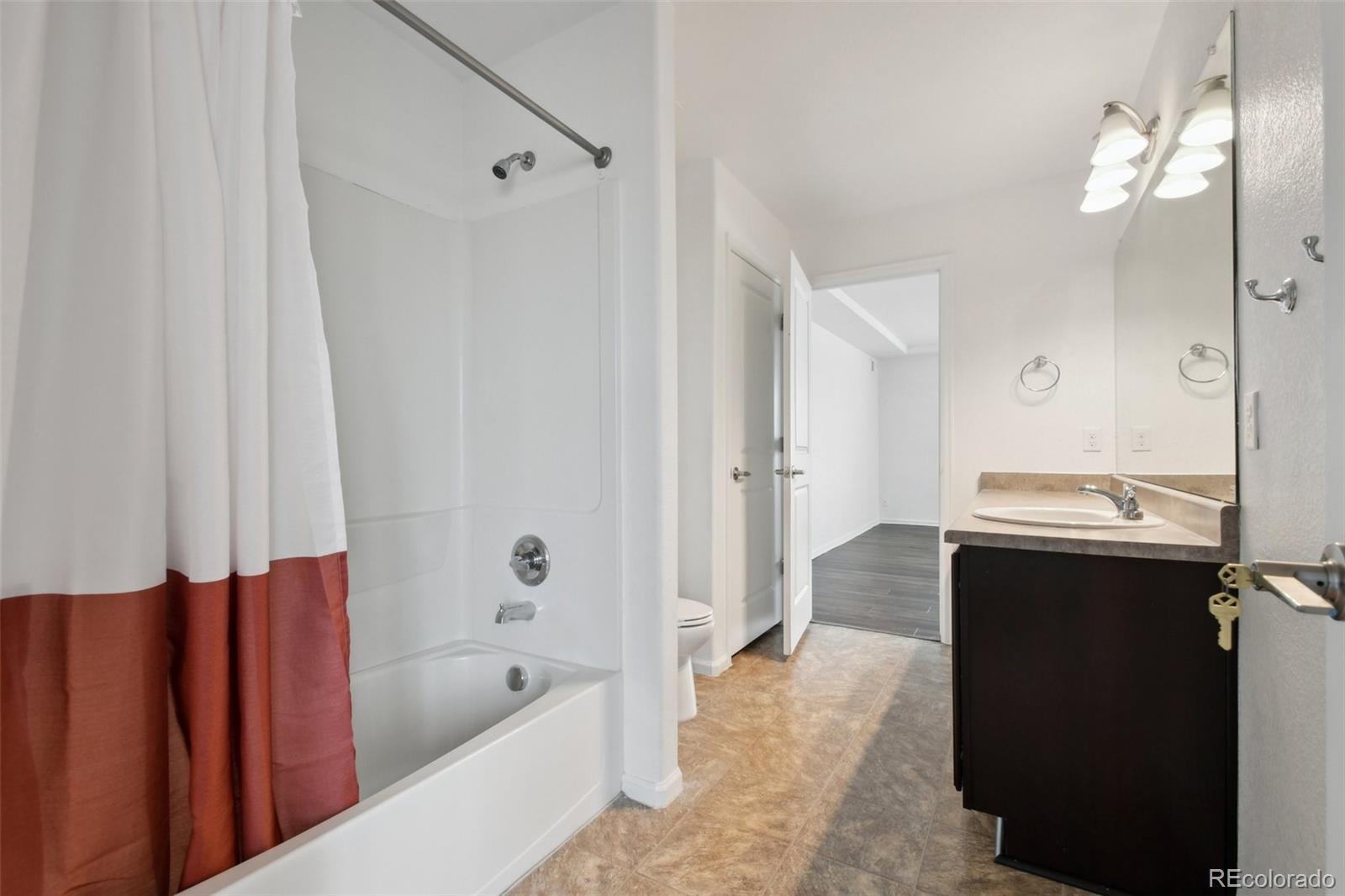 MLS Image #18 for 20888 e 51st place,denver, Colorado