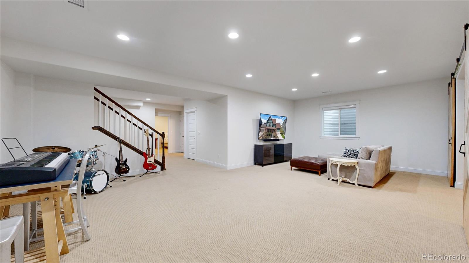 MLS Image #36 for 9437 e 51st drive,denver, Colorado