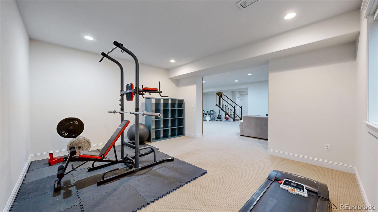 MLS Image #37 for 9437 e 51st drive,denver, Colorado