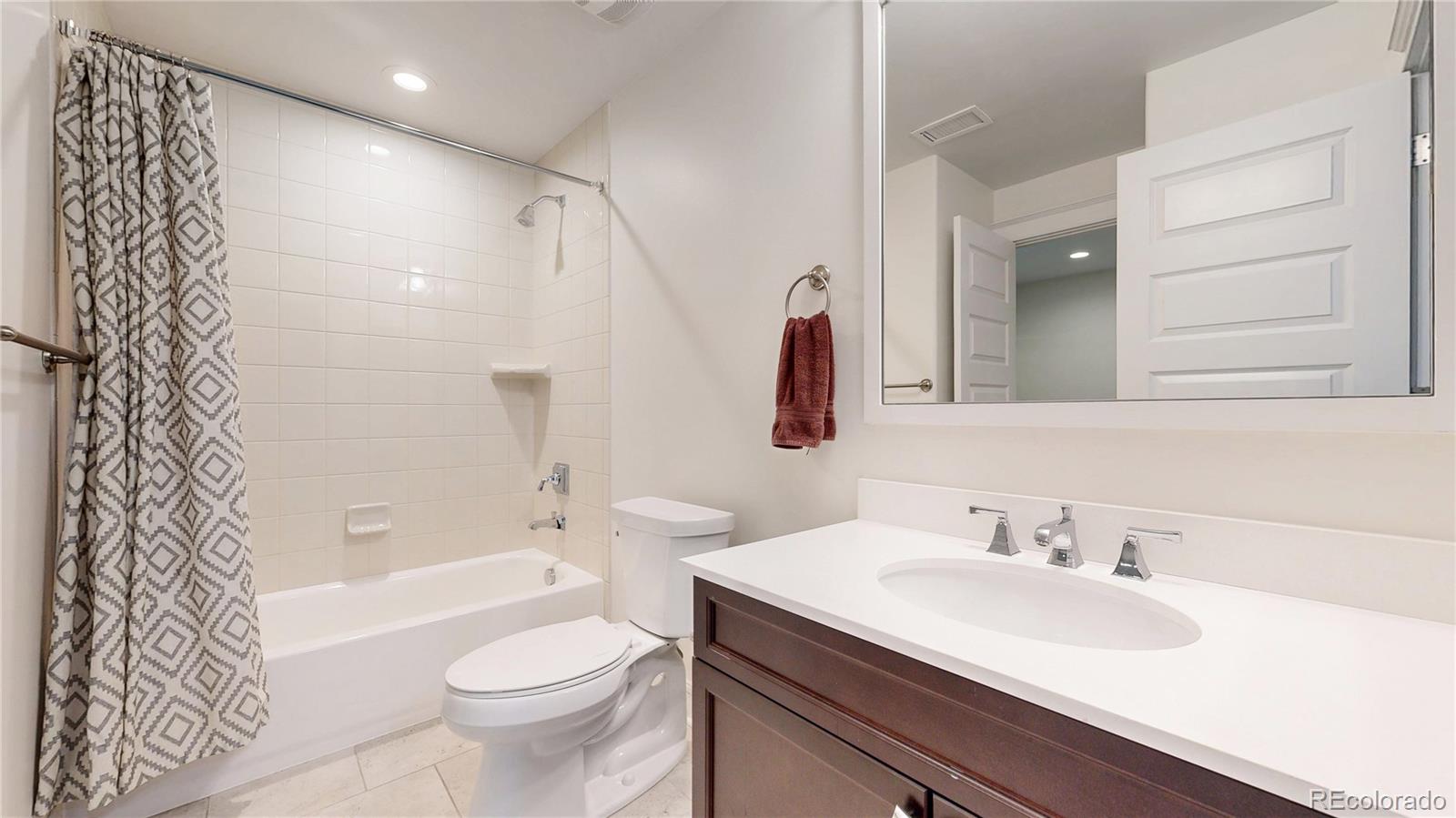 MLS Image #40 for 9437 e 51st drive,denver, Colorado