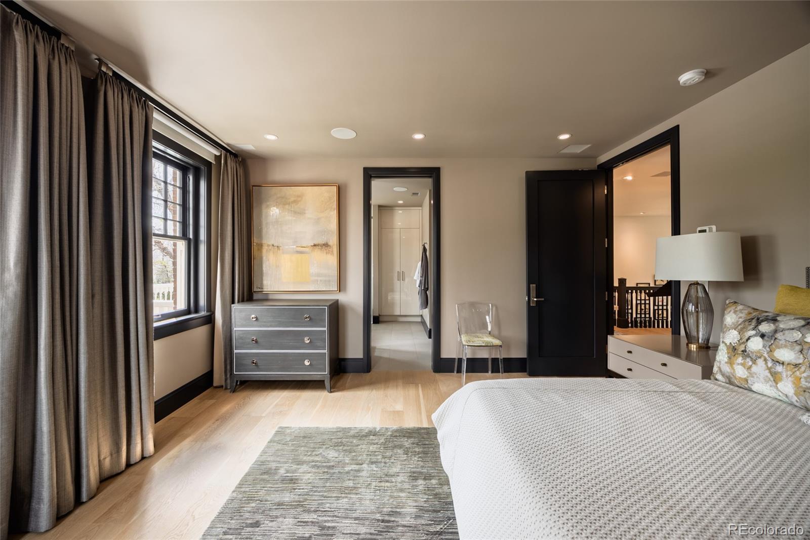 MLS Image #18 for 3309 e 7th ave pkwy,denver, Colorado