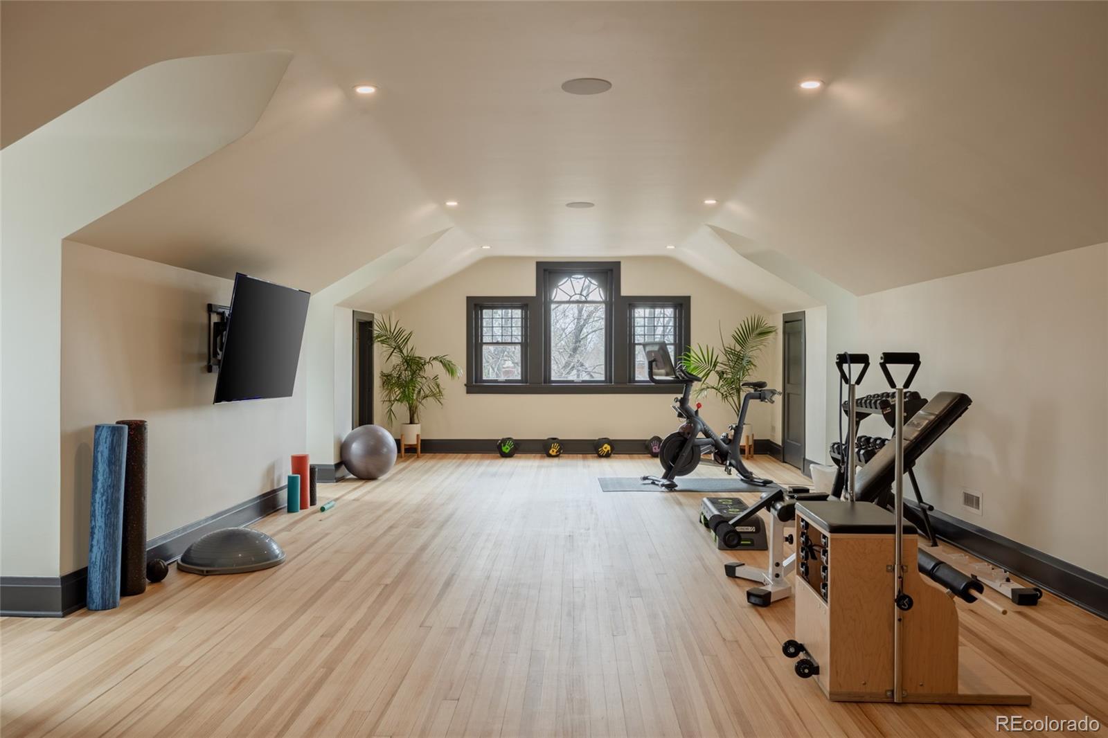MLS Image #25 for 3309 e 7th ave pkwy,denver, Colorado