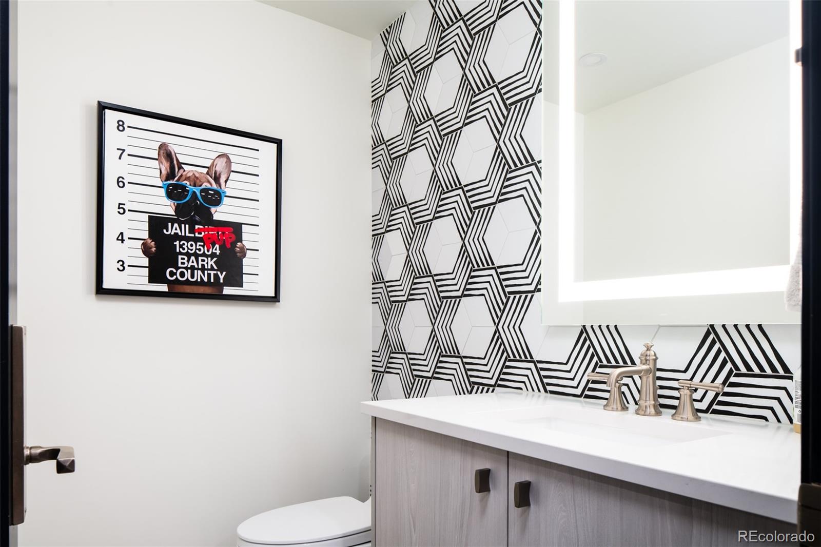 MLS Image #28 for 3309 e 7th ave pkwy,denver, Colorado