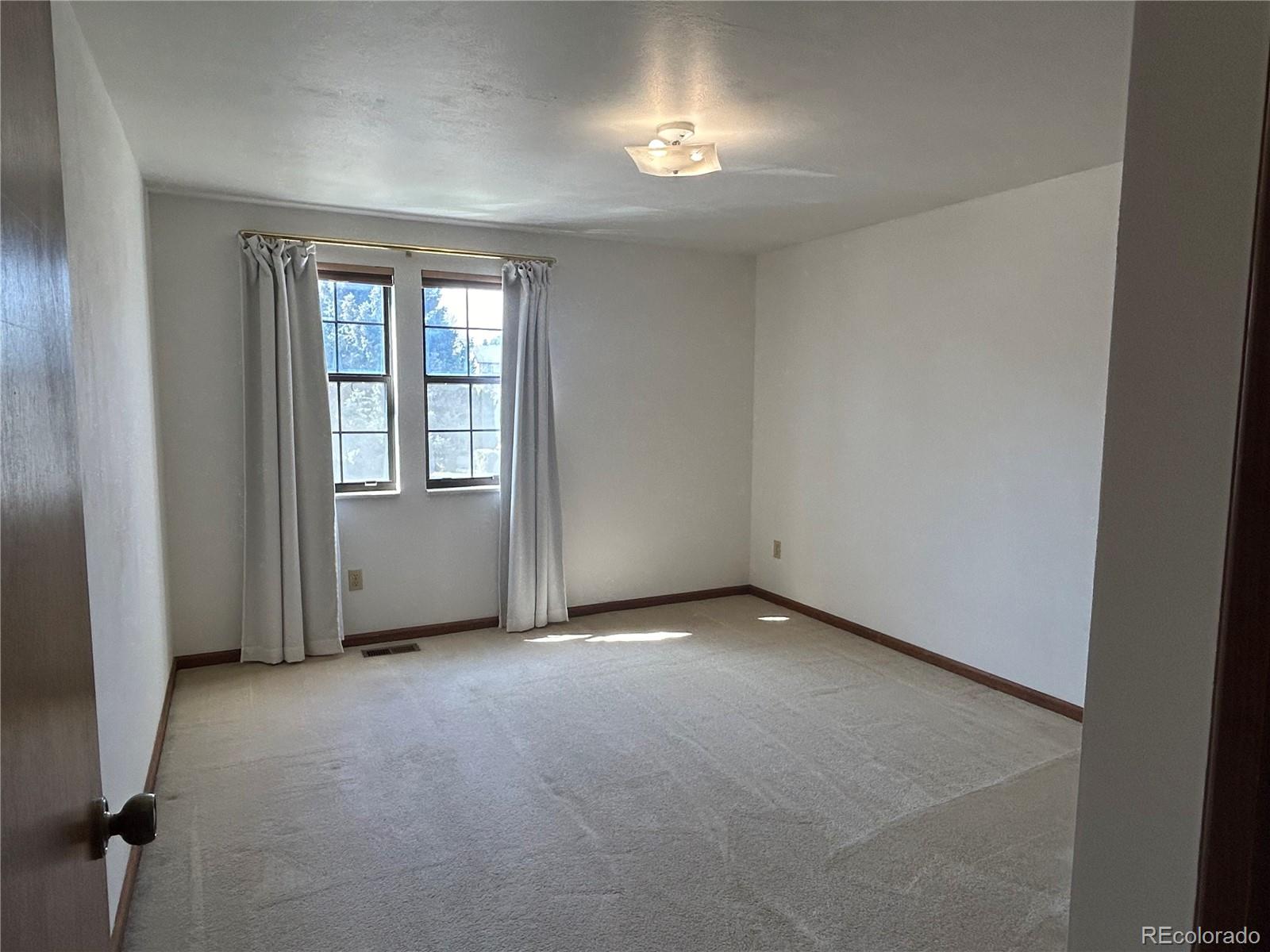 MLS Image #27 for 11323 e cimmarron drive,englewood, Colorado