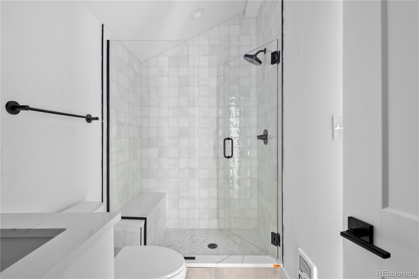MLS Image #21 for 1346 n knox court,denver, Colorado