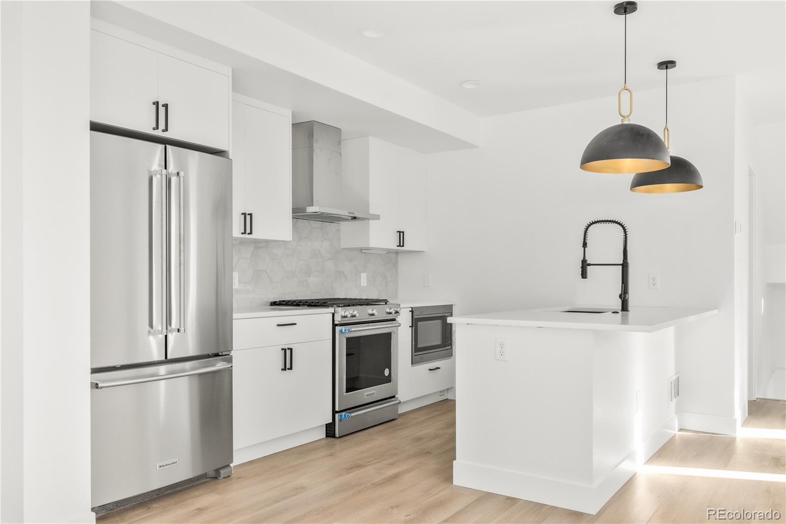 MLS Image #3 for 1346 n knox court,denver, Colorado