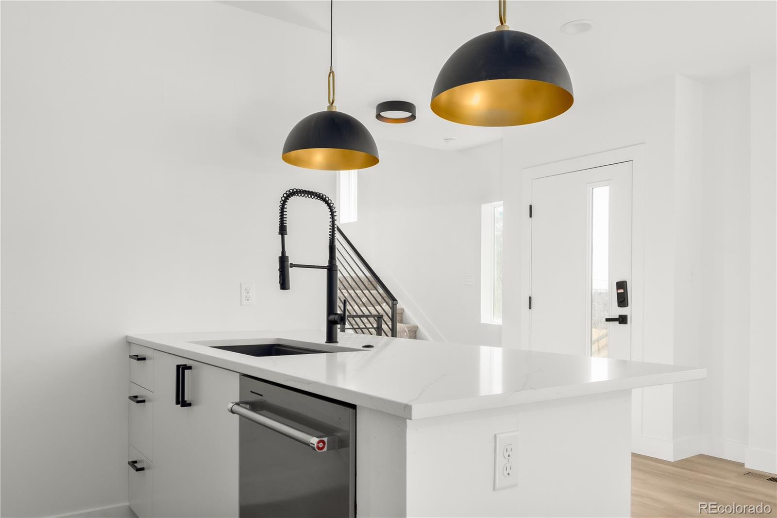 MLS Image #6 for 1346 n knox court,denver, Colorado