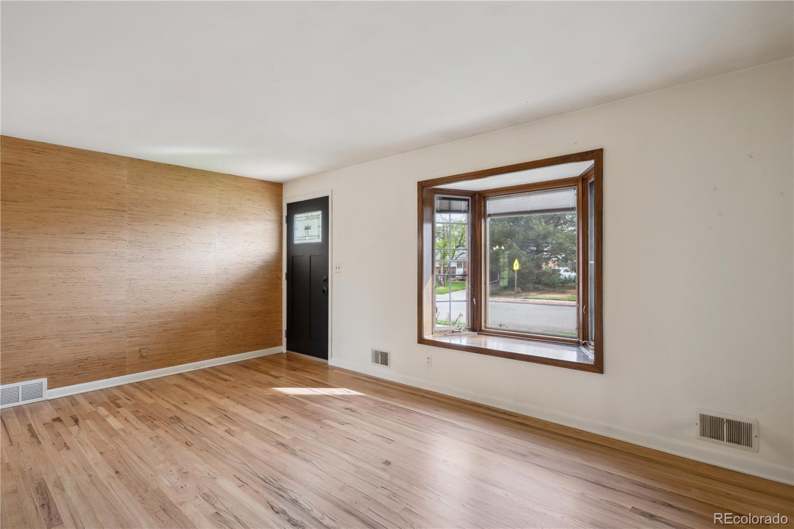MLS Image #5 for 6587 s clarkson street,centennial, Colorado