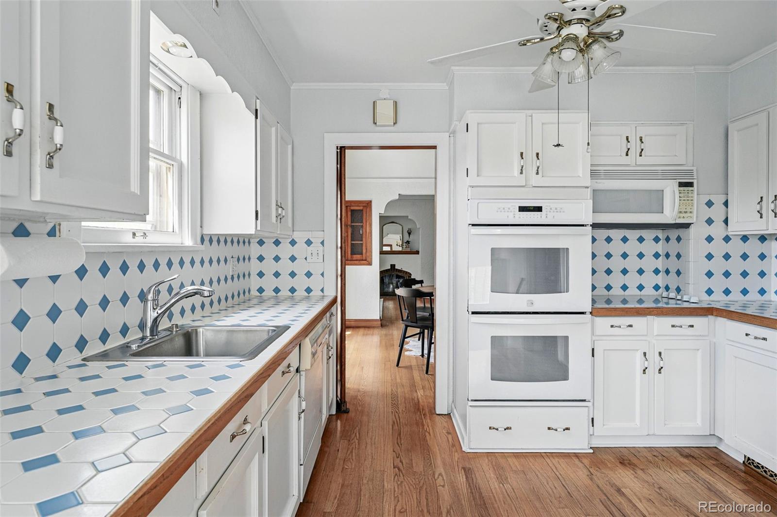 MLS Image #11 for 2654  forest street,denver, Colorado
