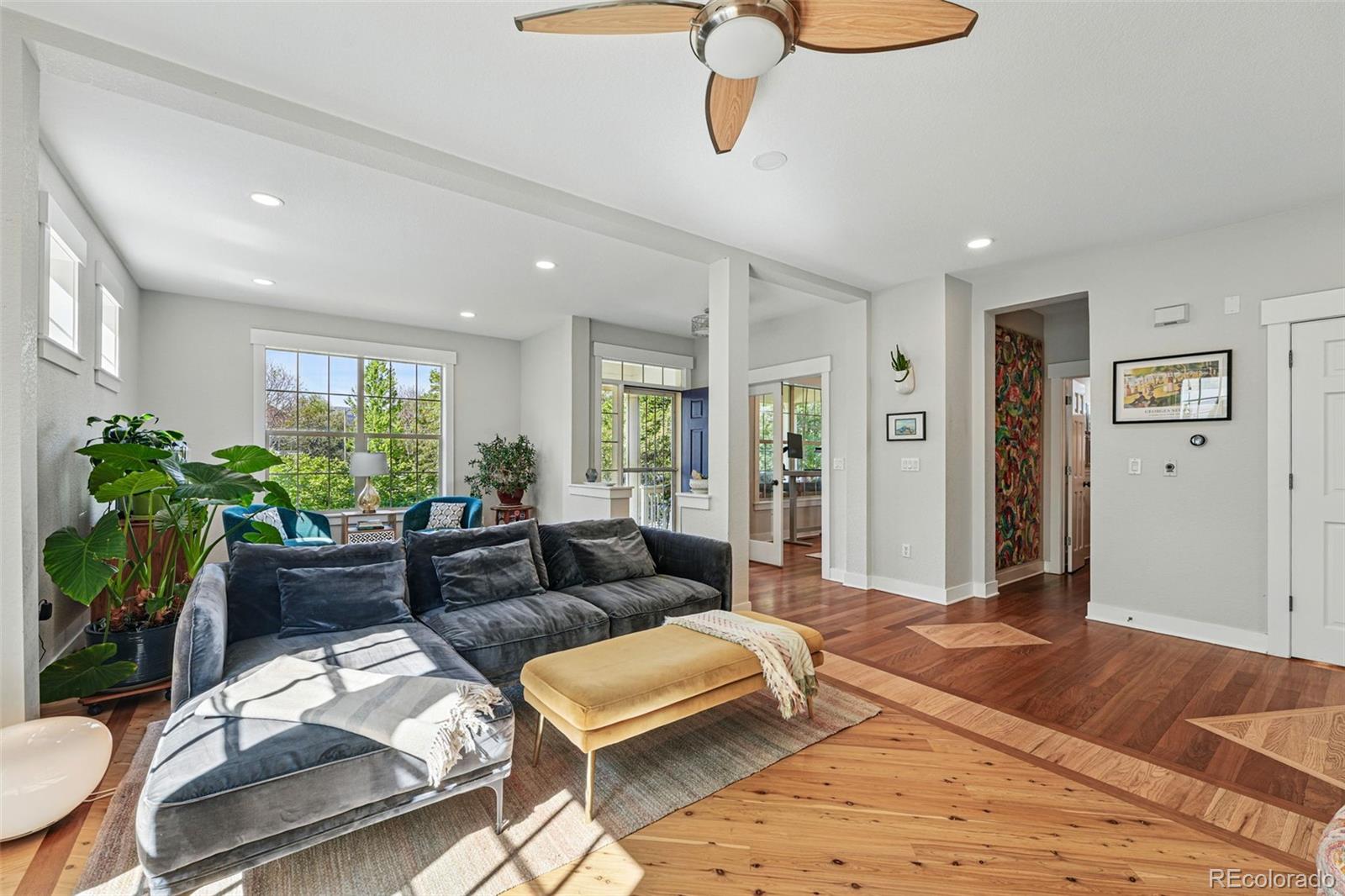 MLS Image #12 for 8256 e 28th drive,denver, Colorado