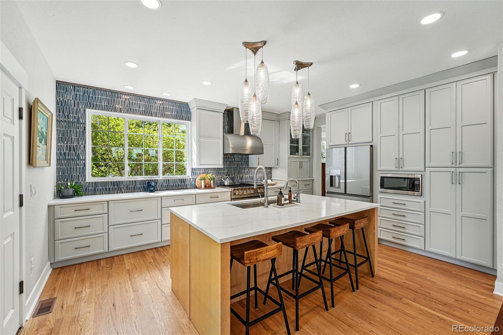 MLS Image #23 for 8256 e 28th drive,denver, Colorado
