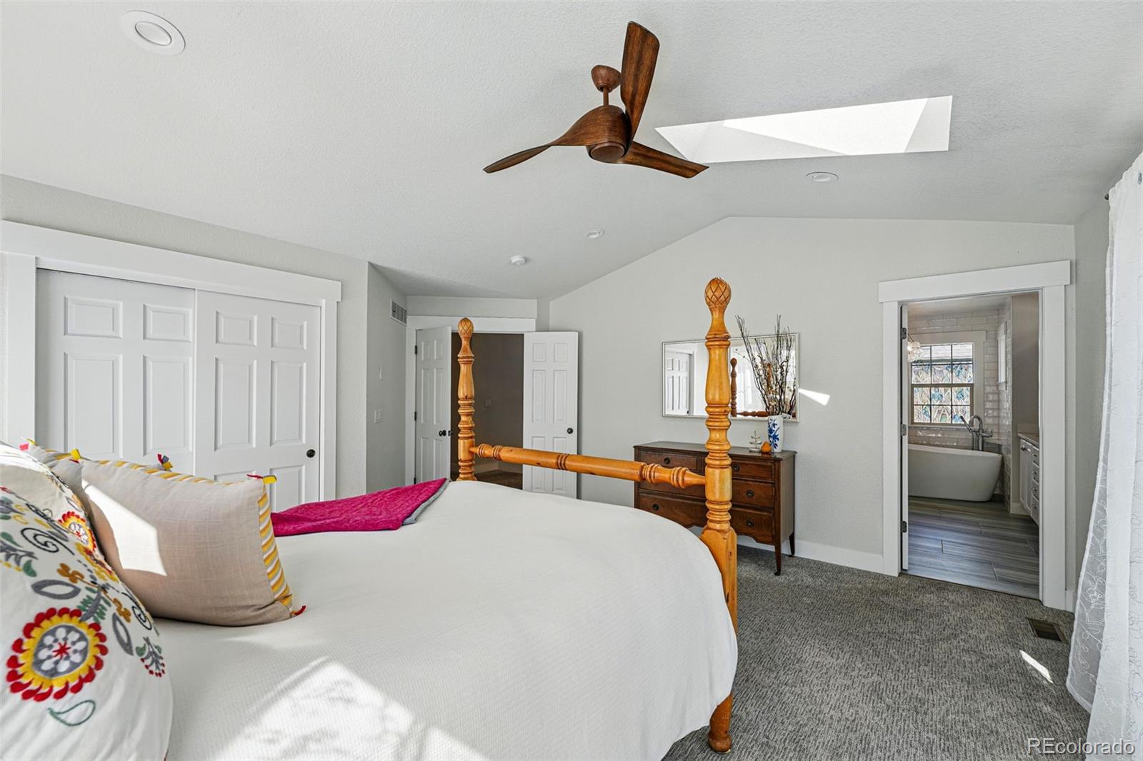 MLS Image #26 for 8256 e 28th drive,denver, Colorado