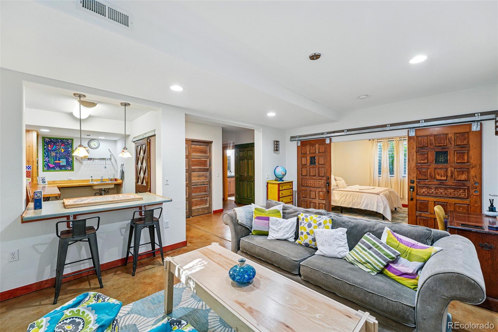 MLS Image #38 for 8256 e 28th drive,denver, Colorado