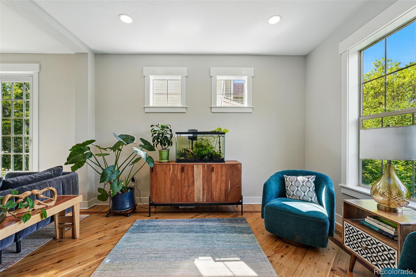 MLS Image #4 for 8256 e 28th drive,denver, Colorado