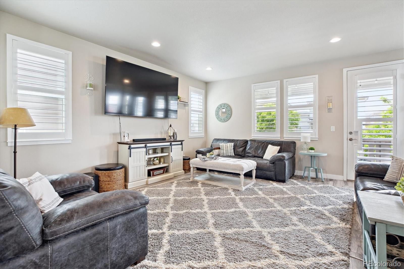 MLS Image #3 for 2395 s troy court,aurora, Colorado