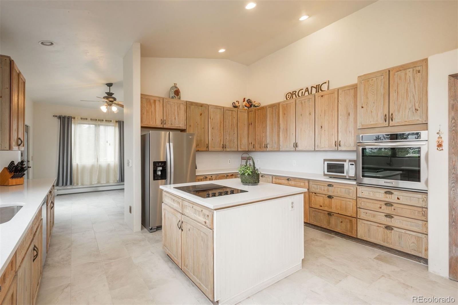 MLS Image #14 for 12291 s critchell lane,littleton, Colorado