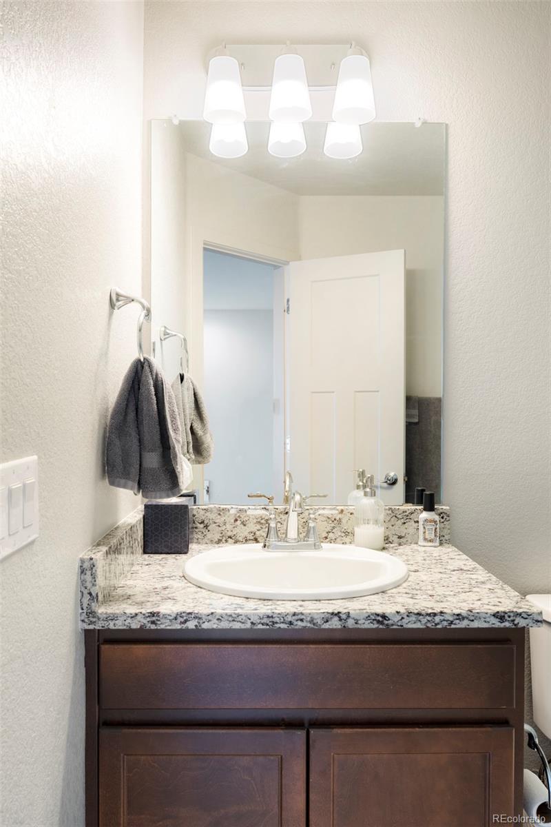 MLS Image #20 for 1849 s helena street,aurora, Colorado