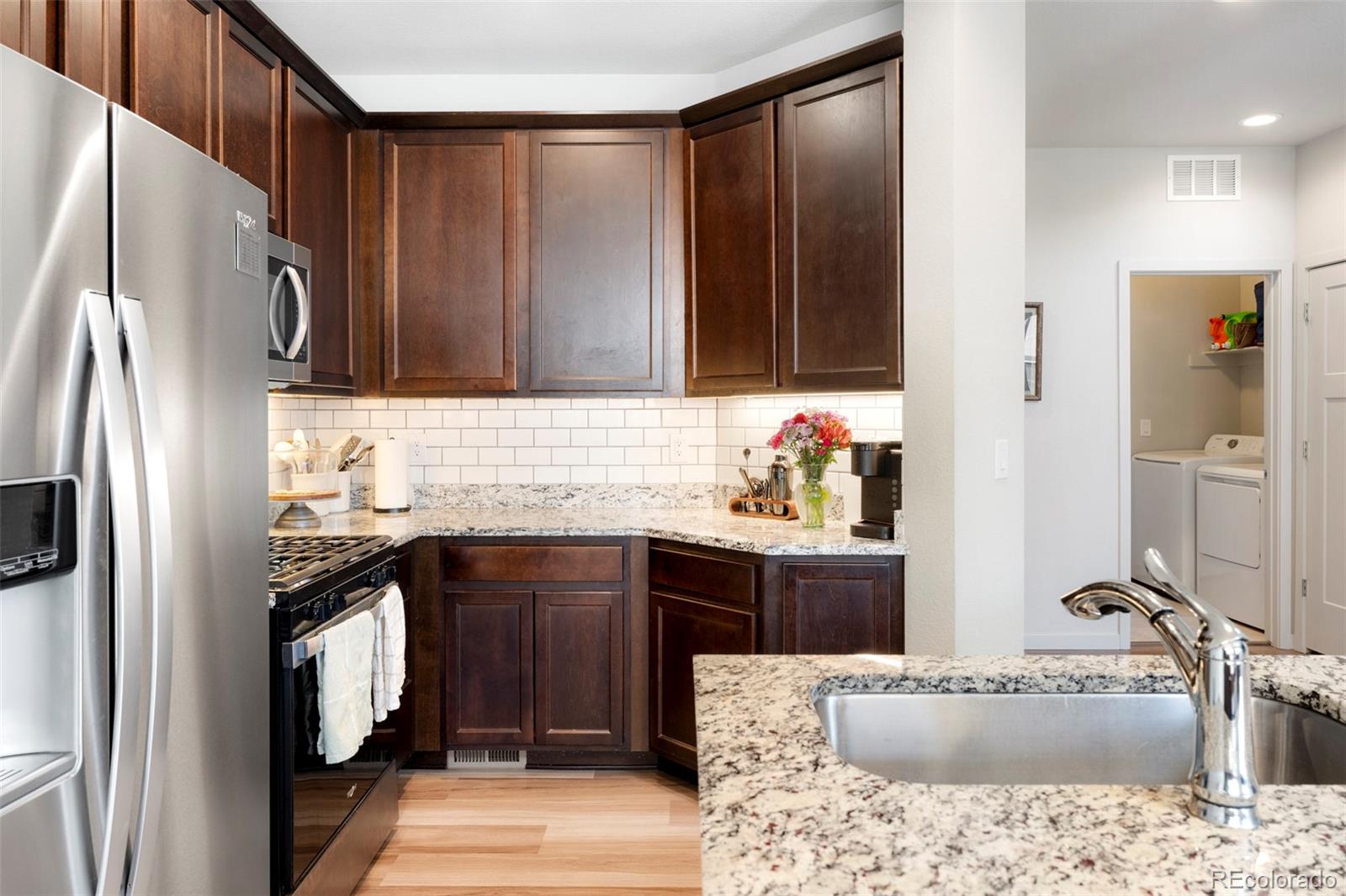 MLS Image #5 for 1849 s helena street,aurora, Colorado