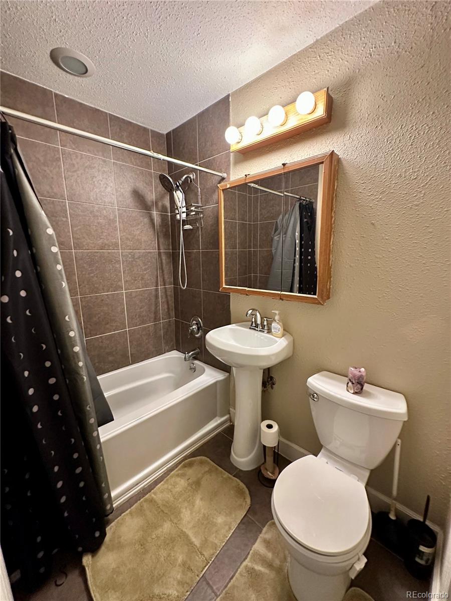 MLS Image #14 for 11576 e bayaud drive,aurora, Colorado