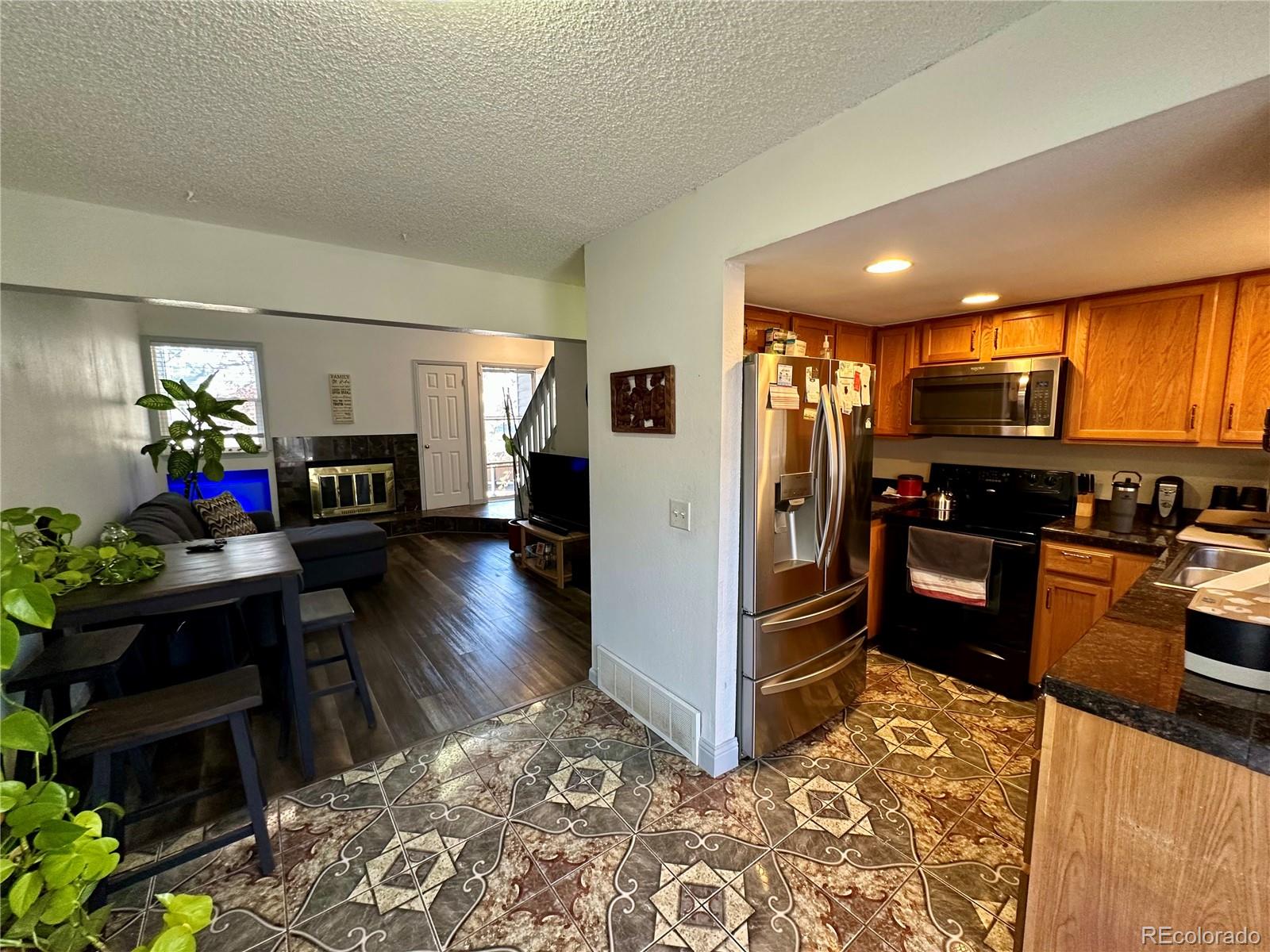 MLS Image #7 for 11576 e bayaud drive,aurora, Colorado