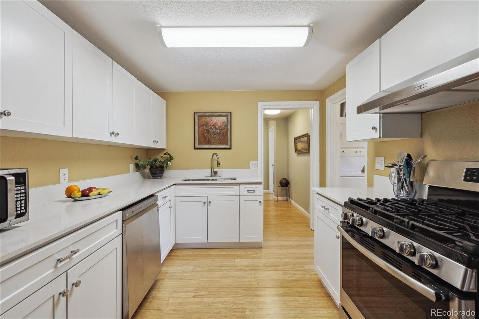 MLS Image #10 for 998 s leyden street,denver, Colorado