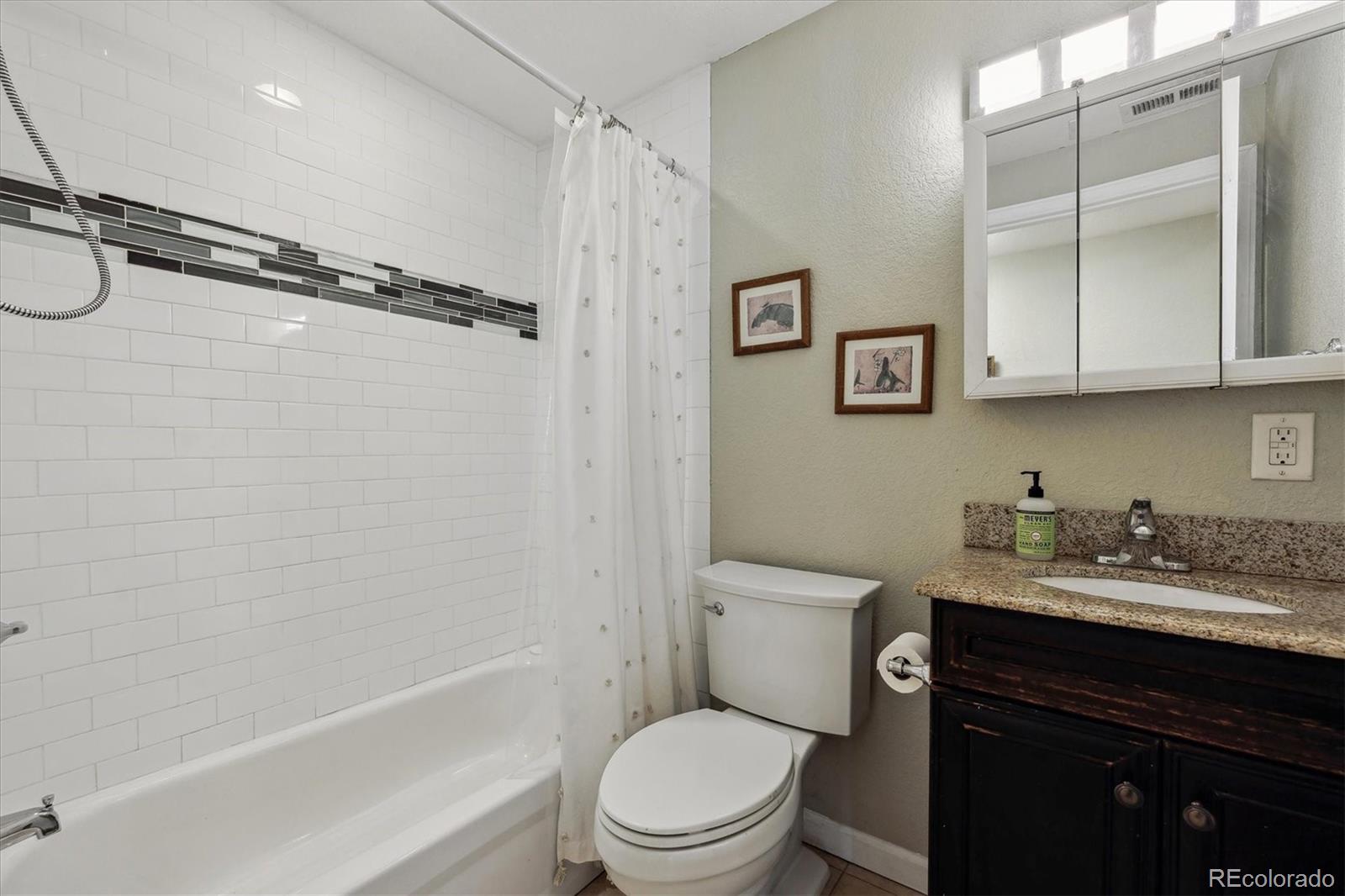 MLS Image #14 for 998 s leyden street,denver, Colorado
