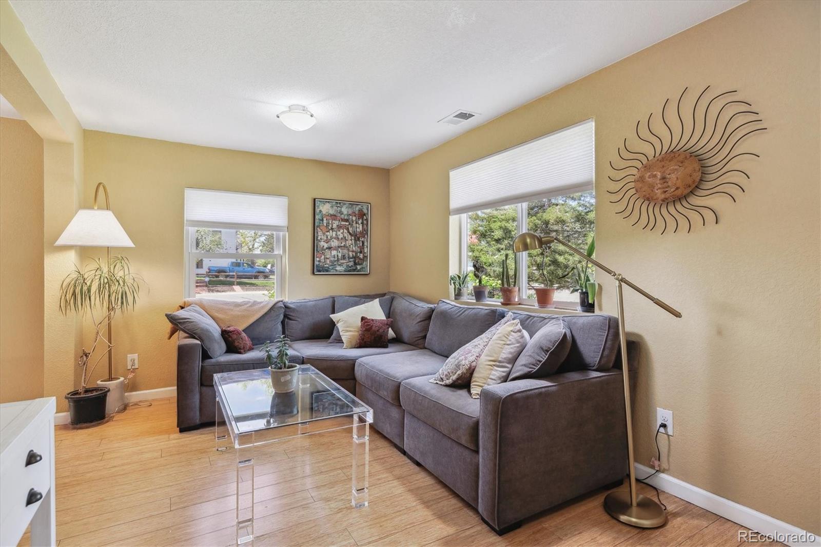 MLS Image #6 for 998 s leyden street,denver, Colorado