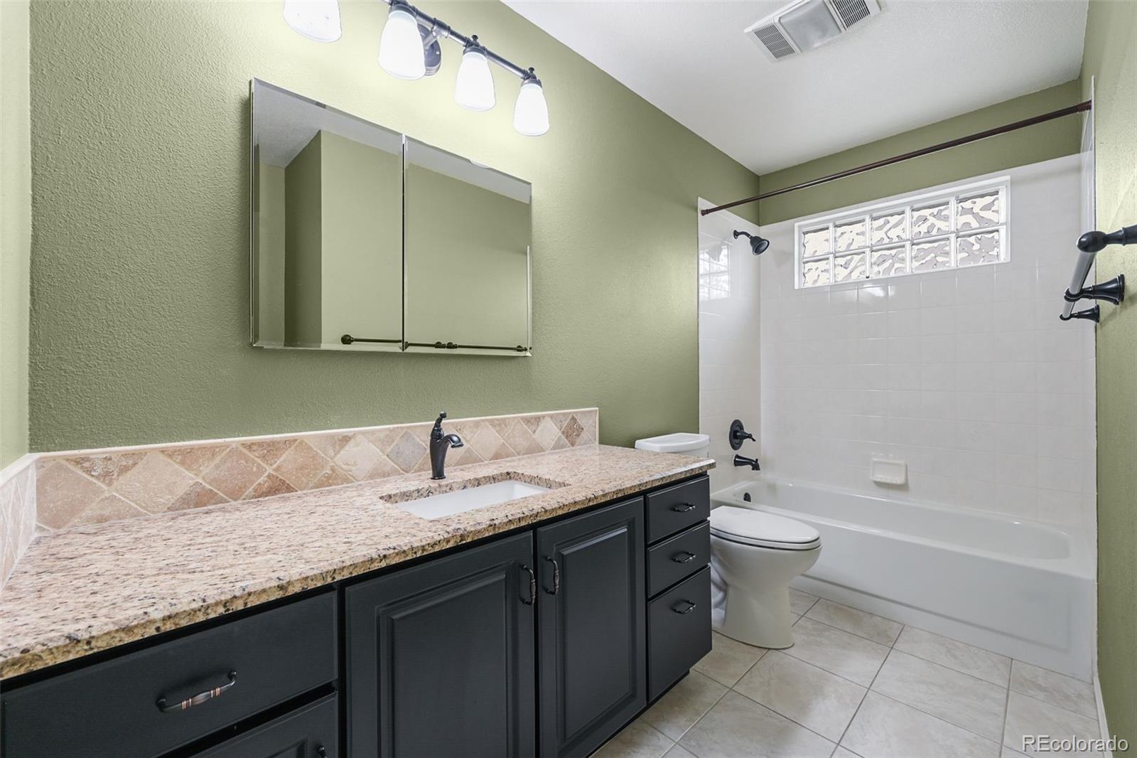 MLS Image #11 for 4927  greenwich way,highlands ranch, Colorado