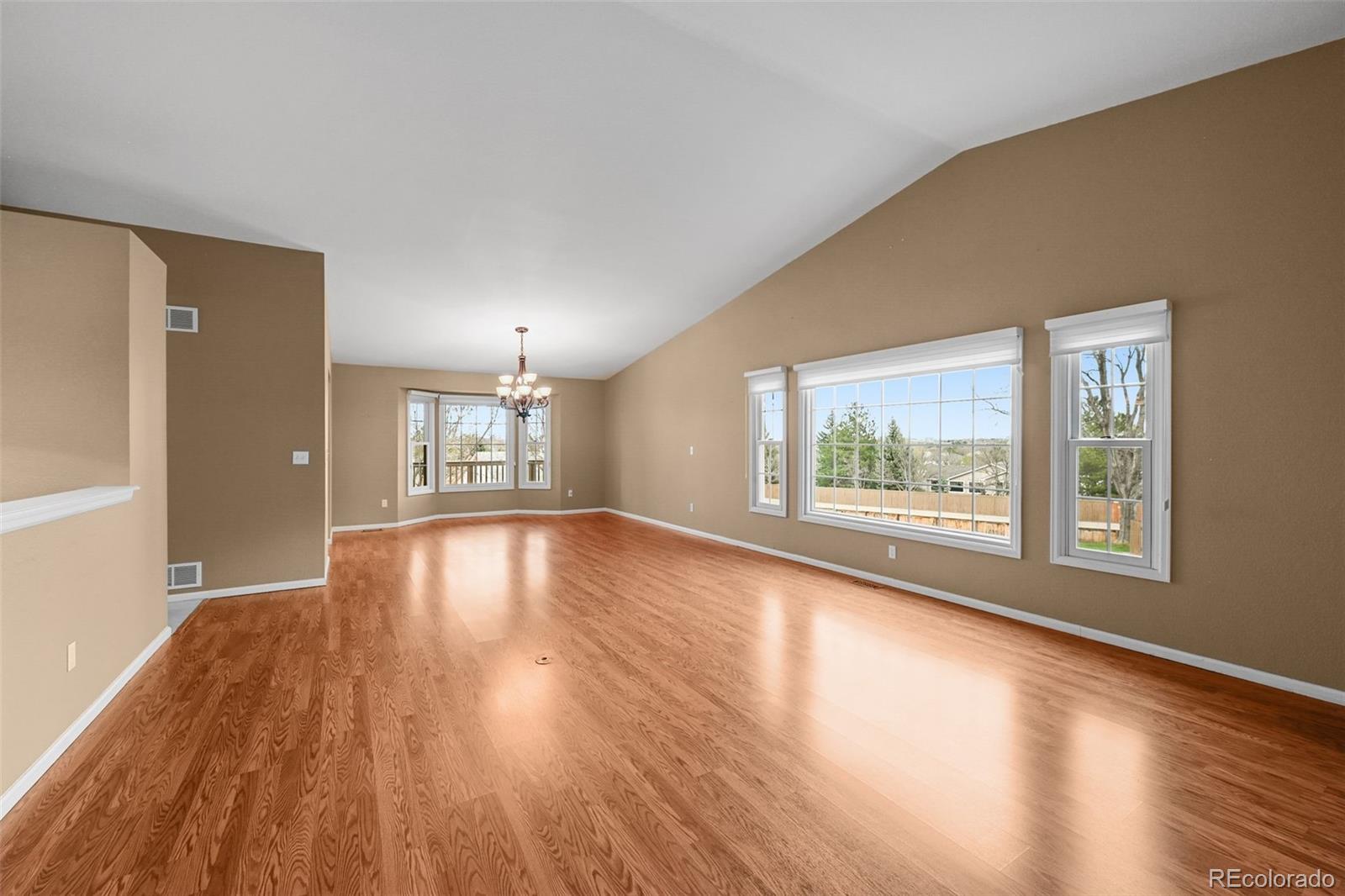 MLS Image #12 for 4927  greenwich way,highlands ranch, Colorado
