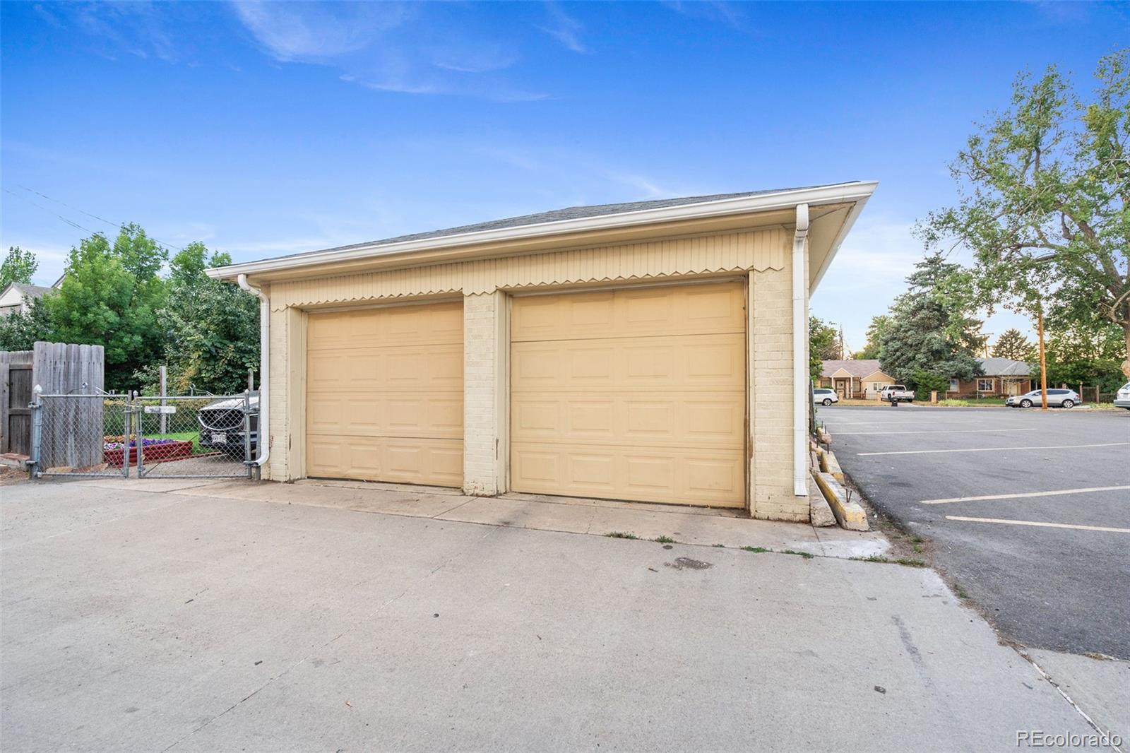 MLS Image #19 for 1432  xanthia street,denver, Colorado