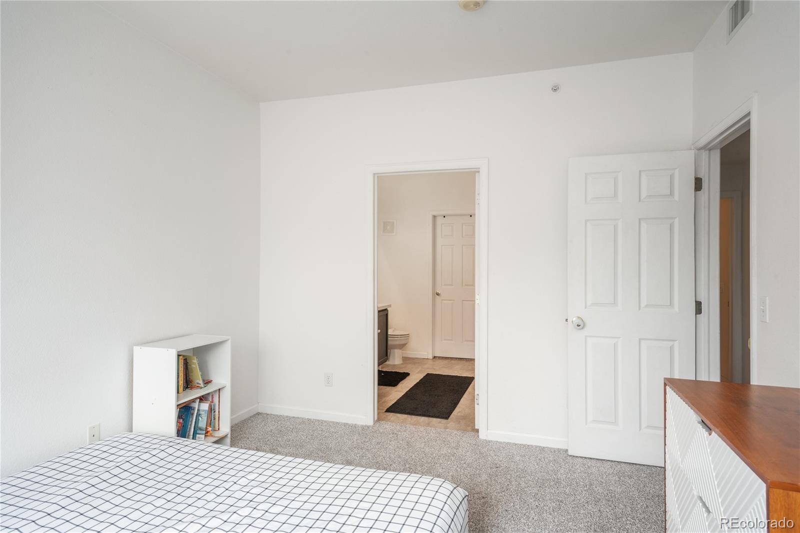 MLS Image #13 for 8707 e florida avenue,denver, Colorado