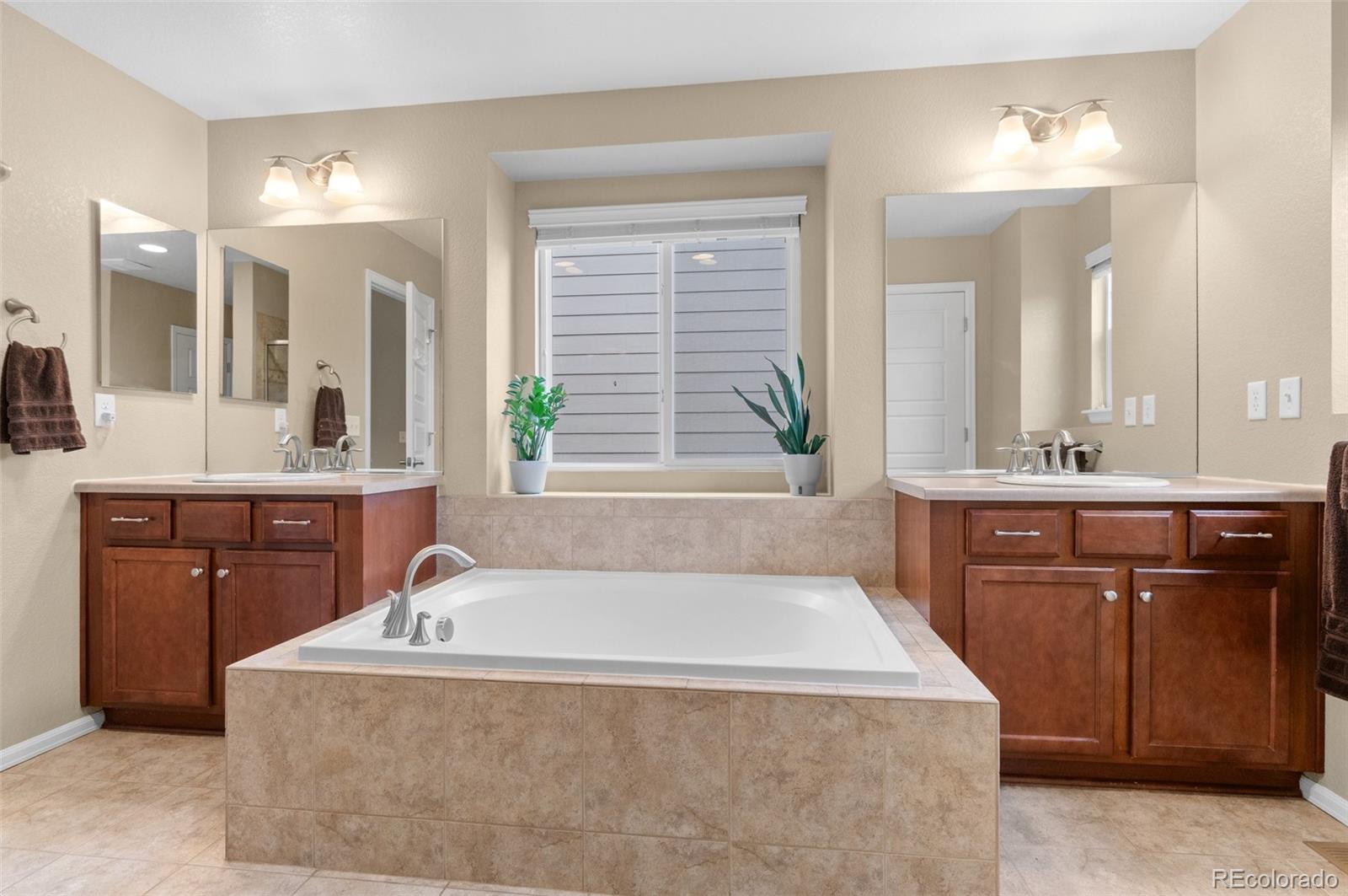 MLS Image #20 for 16685 e 101st avenue,commerce city, Colorado