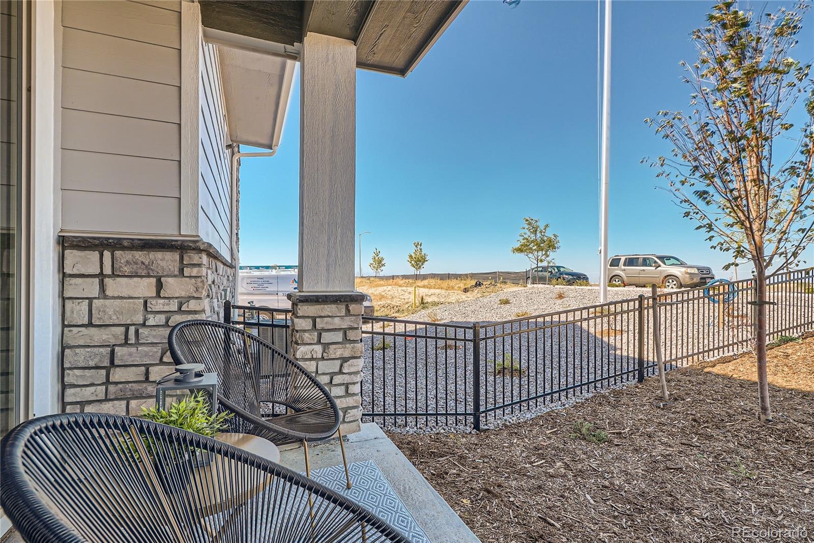 MLS Image #2 for 95 n vandriver place,aurora, Colorado